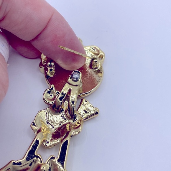 Vintage Signed AJC Teacher Brooch Articulated Wobble Head Gold Tone - Picture 6 of 8